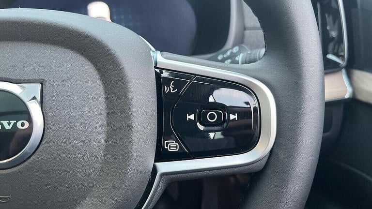  Volvo XC90 Plus, B5 AWD Mild hybrid, Petrol, Dark, 7 Seats Petrol/Electric Hybrid Automatic