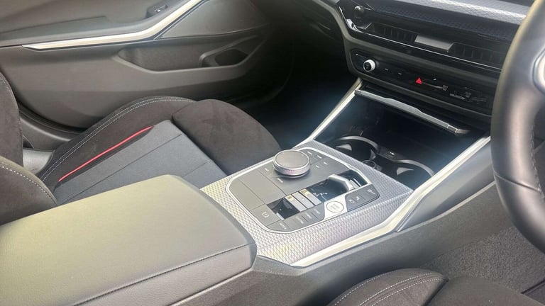 2025 BMW 3 Series 330e 22.3 kWh M Sport 4dr Step Auto SALOON PETROL/ELECTRIC Automatic