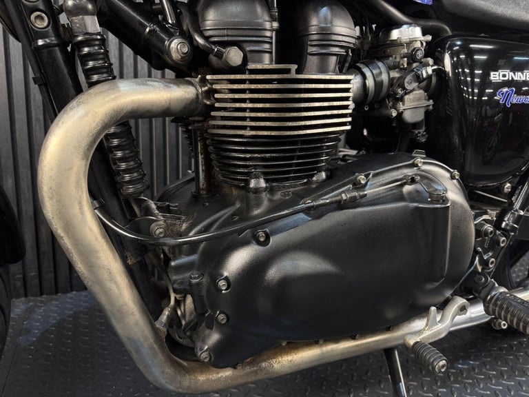 2015 Triumph Bonneville Newchurch 865