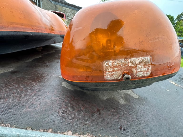 Various flashing beacons 