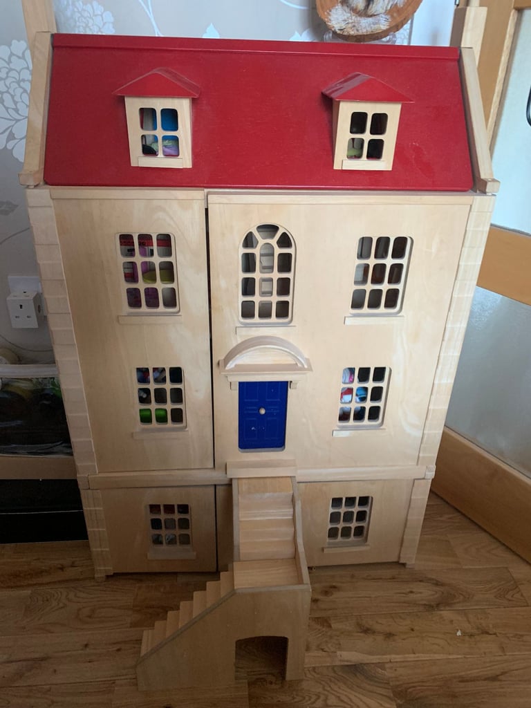 Pintoy wooden dolls house online