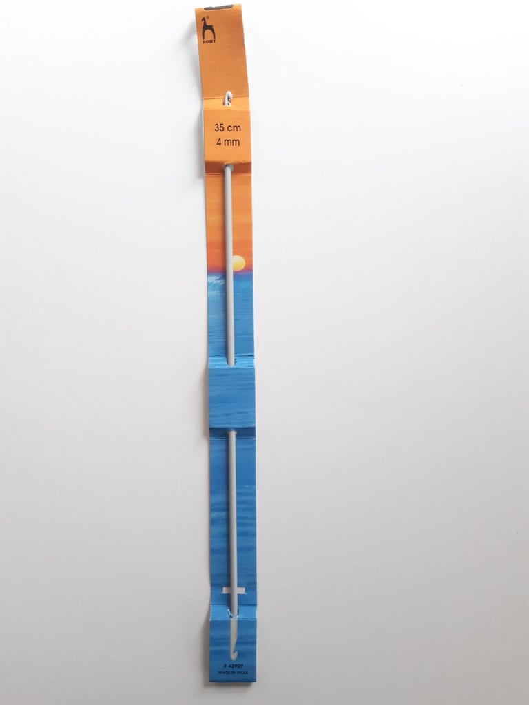 Range of Bamboo and Metal knitting/crochet needles