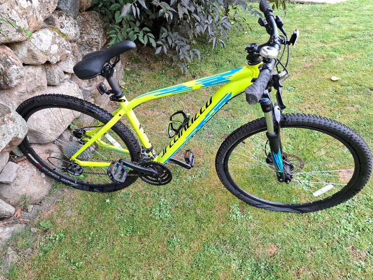 Specialized Pitch Sport ladies mountain bike 