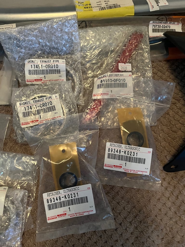 Genuine Toyota Car parts New Lot 4