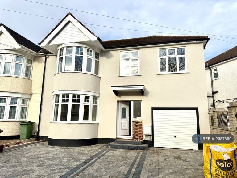 image for 6 bedroom house in Becmead Avenue, Harrow, HA3 (6 bed) (#2687869)