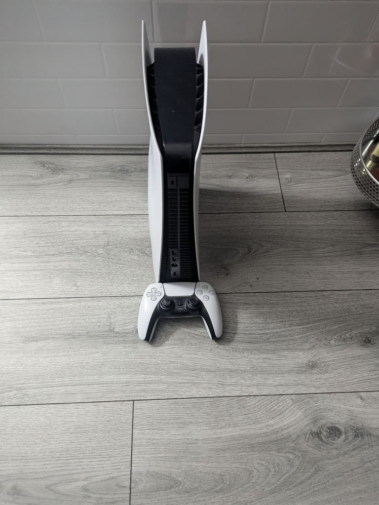 PS5 DISC EDITION & CONTROLLER 