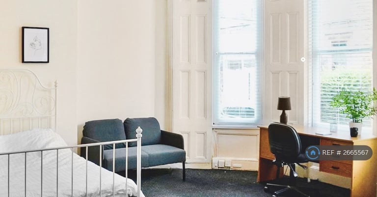 1 bedroom in Waverley Road, Redland, BS6 (#2665567)