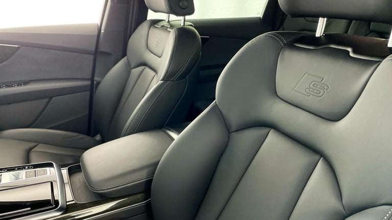 2025 Audi Q7 55 TFSI Quattro Black Edition 5dr Tiptronic ESTATE PETROL Automatic