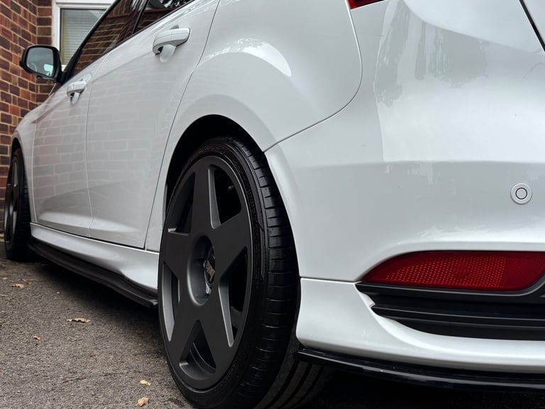 2016 Ford Focus 2.0T EcoBoost ST-3 FULLY FORGED  MOUNTUNE BIG BRAKE KIT  X37