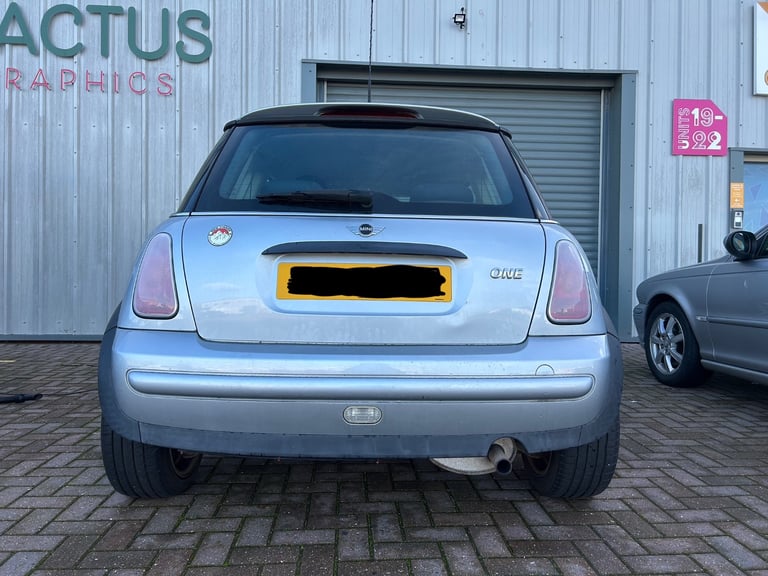Mini, HATCHBACK, Hatchback, 2003, Semi-Auto, 1598 (cc), 3 doors