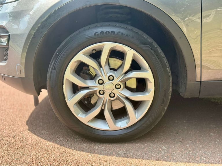 2015 Land Rover Discovery Sport 2.2 Discovery Sport HSE SD4 Auto 4WD 5dr SUV Diesel Automatic