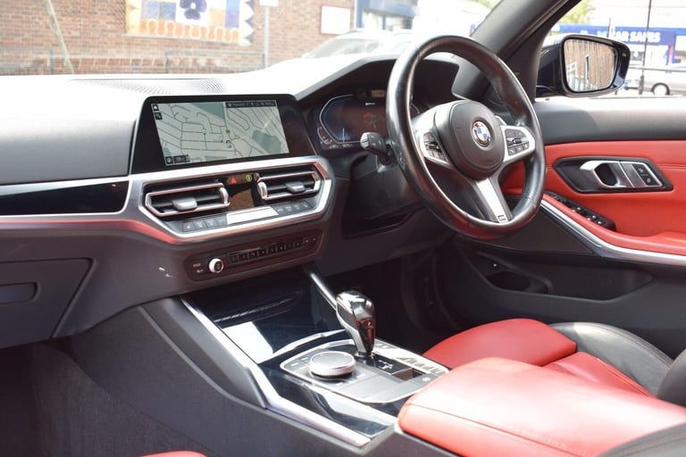 2021 BMW 3 Series 2.0 330e 12kWh M Sport Pro Edition Auto xDrive Euro 6 (s/s) 4dr SALOON Petrol/E...