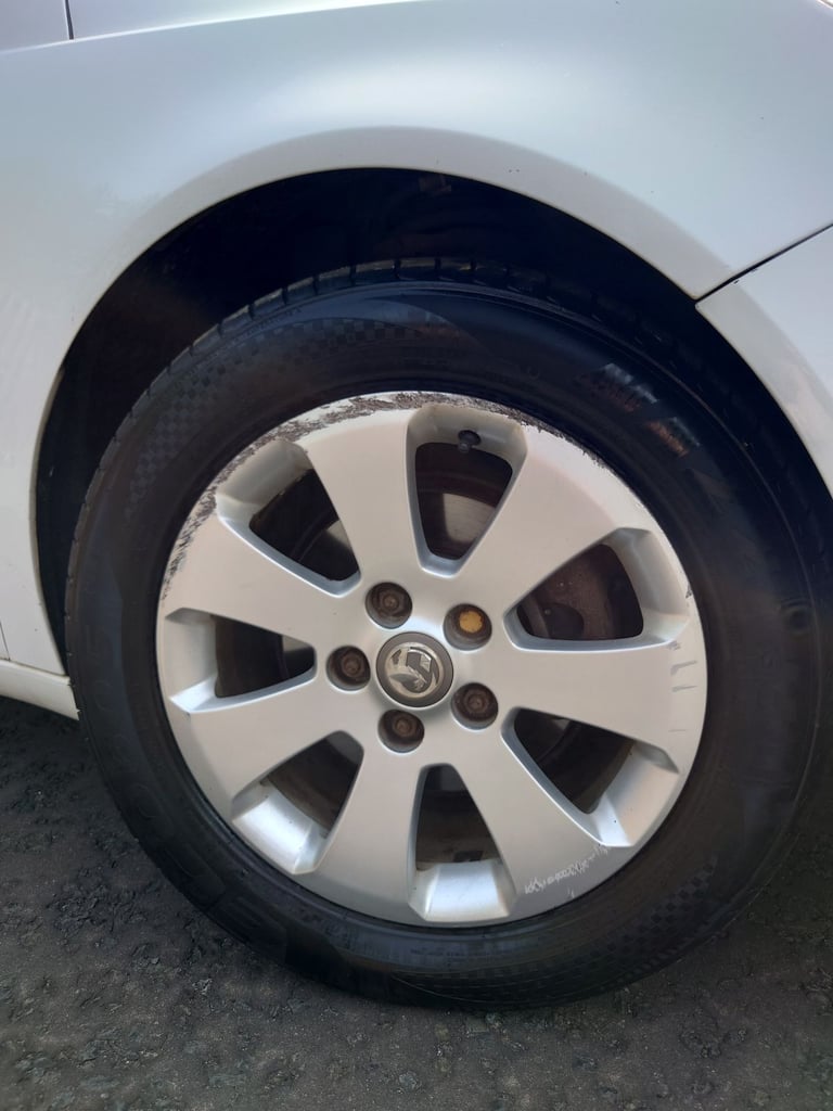 Vauxhall, INSIGNIA, Hatchback, 2013, Manual, 1956 (cc),5 doors - Image 17