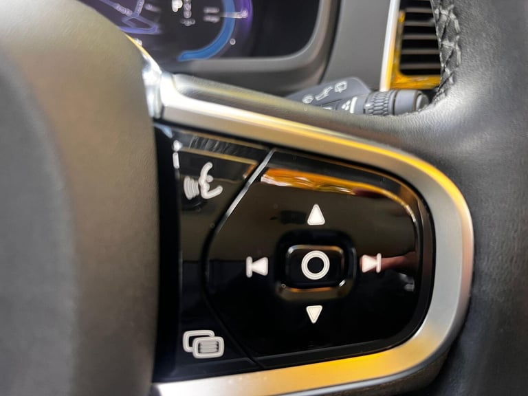 2023 Volvo XC90 2.0h T8 Recharge 18.8kWh Plus Auto 4WD Euro 6 (s/s) 5dr ESTATE Petrol/Electric Hy...