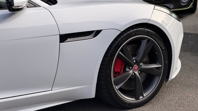 2018 Jaguar F-TYPE 5.0 Supercharged V8 R 2dr Auto AWD Petrol