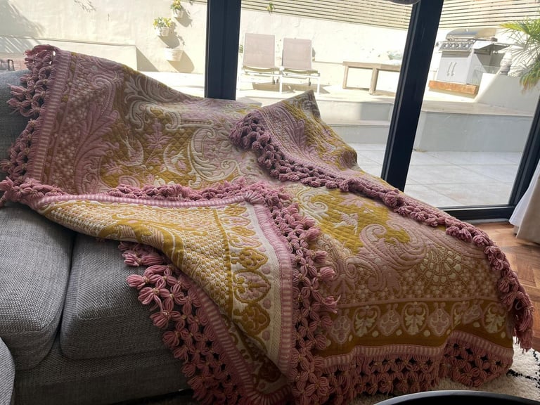 Vintage throw tassels bedspread 60’s