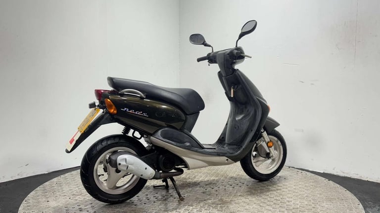 Yamaha Yn 2000 2 stroke scooter 4k classic 2T bike non runner 50cc