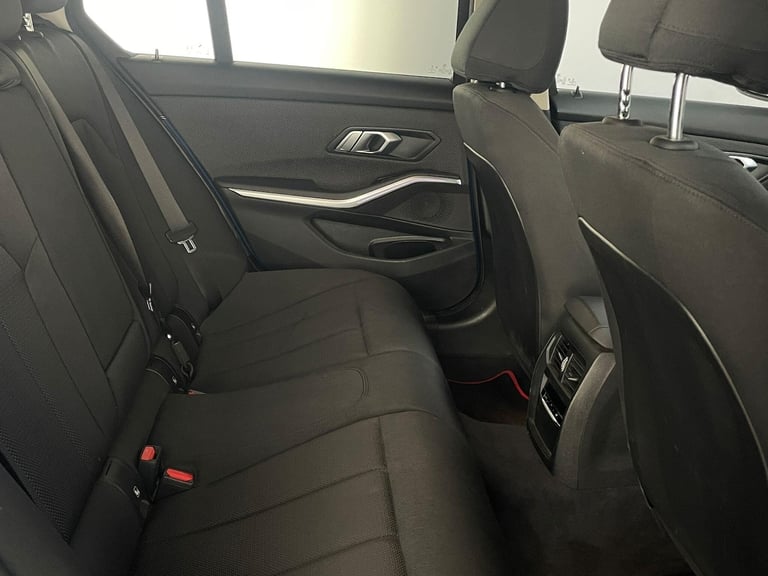 2020 BMW 3 Series 2.0 330e 12kWh SE Pro Auto Euro 6 (s/s) 4dr SALOON Petrol/Electric Hybrid Autom...