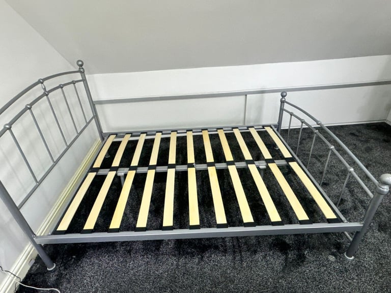 Double bed metal frame with mattress