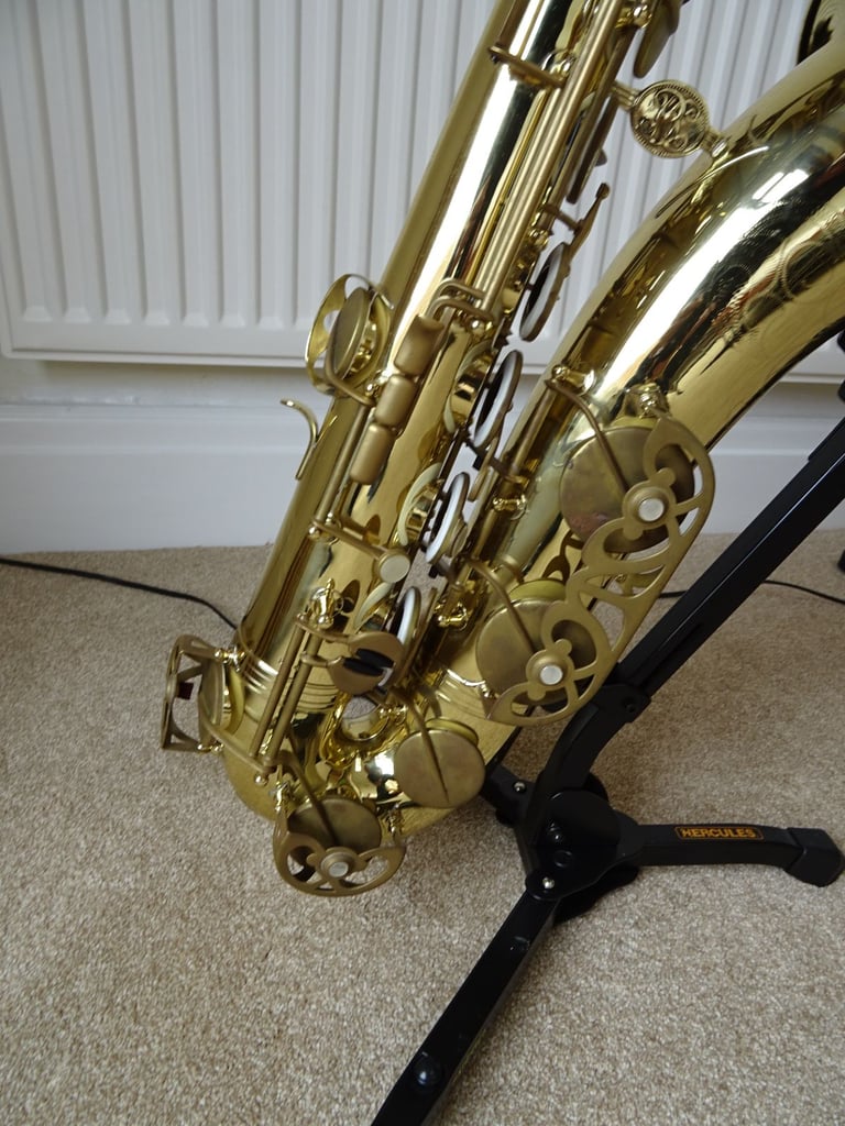 BUFFET SUPER DYNACTION TENOR, ROO PADS, NO TOP F#, HR MPC, 2 NECKS