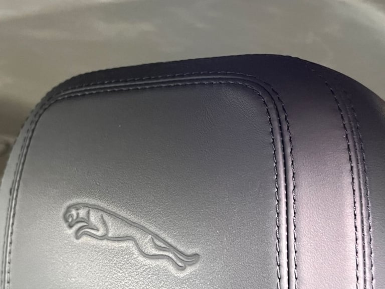 2019 68 JAGUAR XF 2.0I PORTFOLIO GPF SPORTBRAKE 5DR PETROL AUTO EURO 6 (S/S) (25