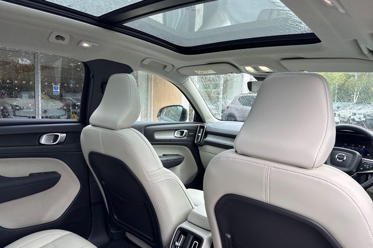 2022 Volvo XC40 2.0 B4 MHEV Ultimate SUV 5dr Petrol Hybrid DCT Auto Euro 6 (s/s) (197 ps) ESTATE ...