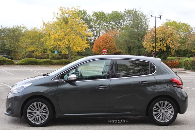 2017 Peugeot 208 1.2 208 Allure 5dr Hatchback Petrol Manual