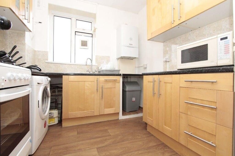 AMAZING DOUBLE ROOM IN FNSBURY PARK READY TO MOVE IN!!