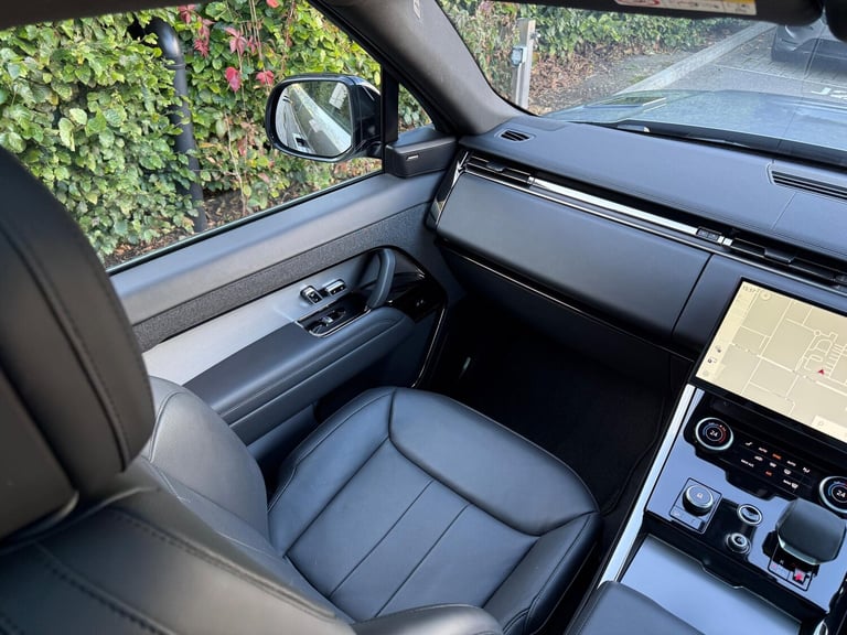 2023 Land Rover Range Rover Sport 3.0 D300 MHEV Dynamic SE SUV 5dr Diesel Auto 4WD Euro 6 (s/s) (...
