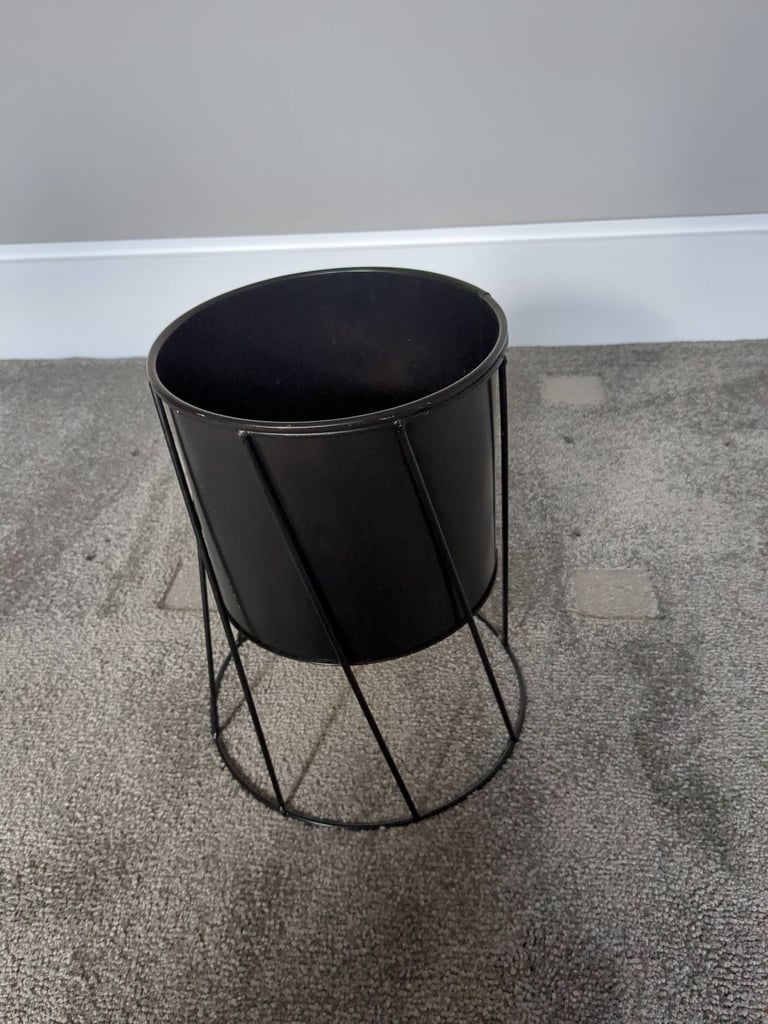 image for Small Modern Plant Stand