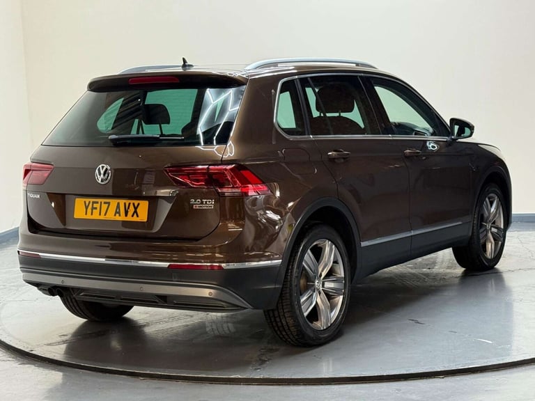 2017 Volkswagen Tiguan 2.0 TDI BlueMotion Tech SEL DSG 4Motion Euro 6 (s/s) 5dr SUV Diesel Automatic