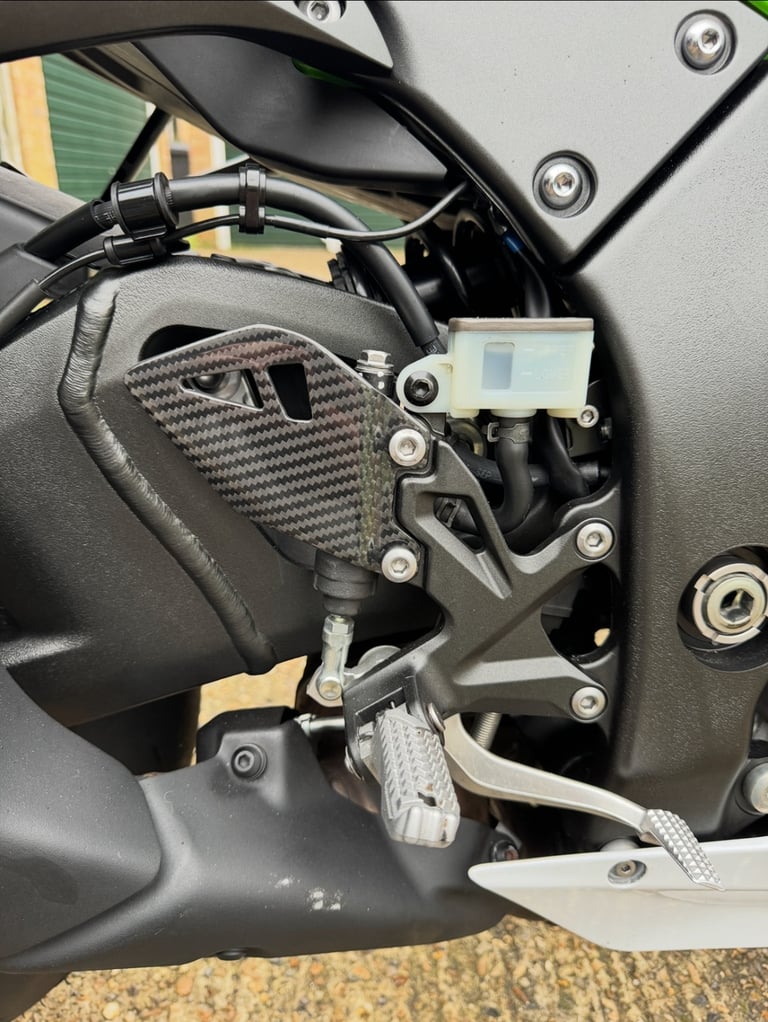 Carbon fibre heel guards ZX10R 2016-2024 