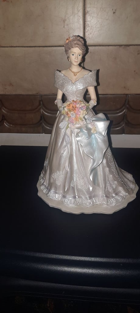 image for Figurine