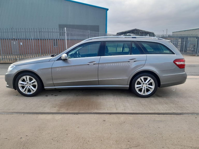 MERCEDES-BENZ E CLASS 2.1 E250 CDI BlueEfficiency Avantgarde Silver Auto Diesel