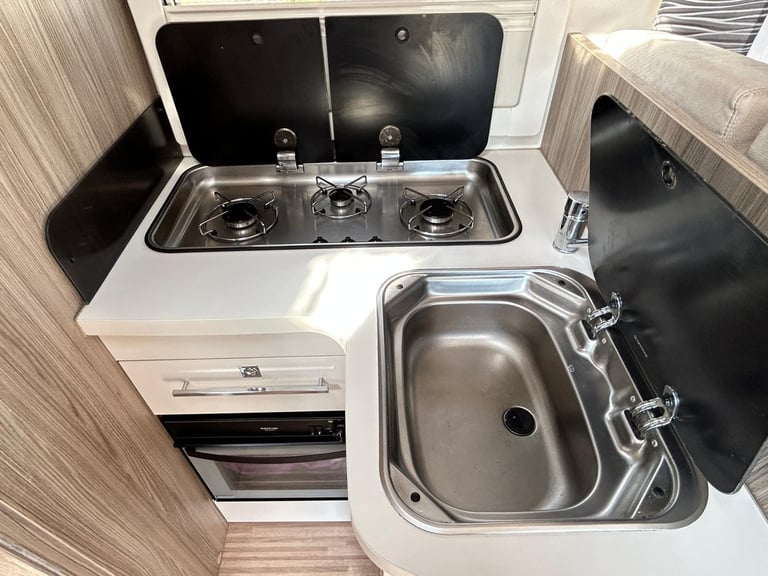 Benimar Tessoro 494 Motorhome For Sale, Garage, Island Bed, Electric Bed, Solar