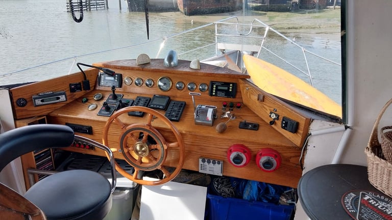 Bruce Roberts 50ft livaboard steel boat