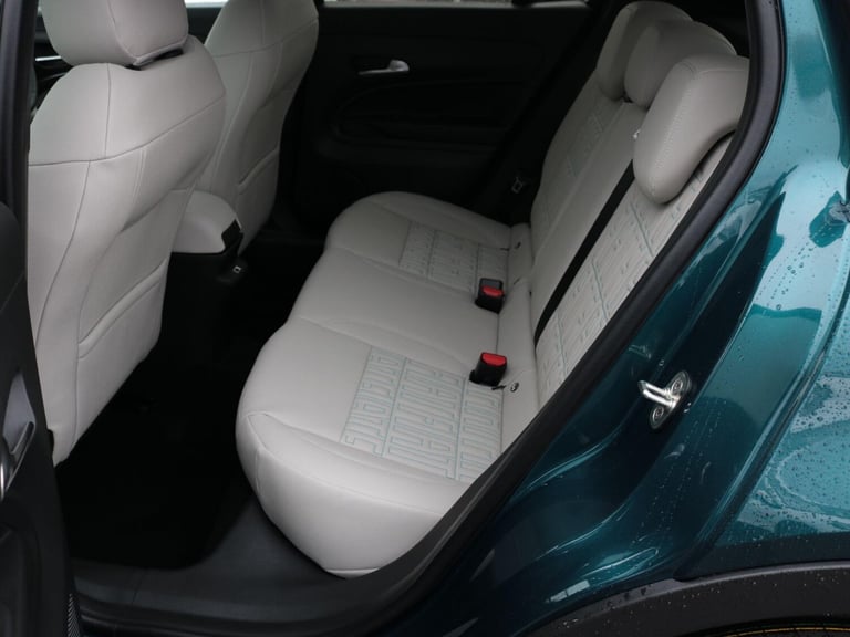 2025 Fiat 600 1.2 Hybrid 48V La Prima 5dr eDCT-6 HATCHBACK PETROL Automatic