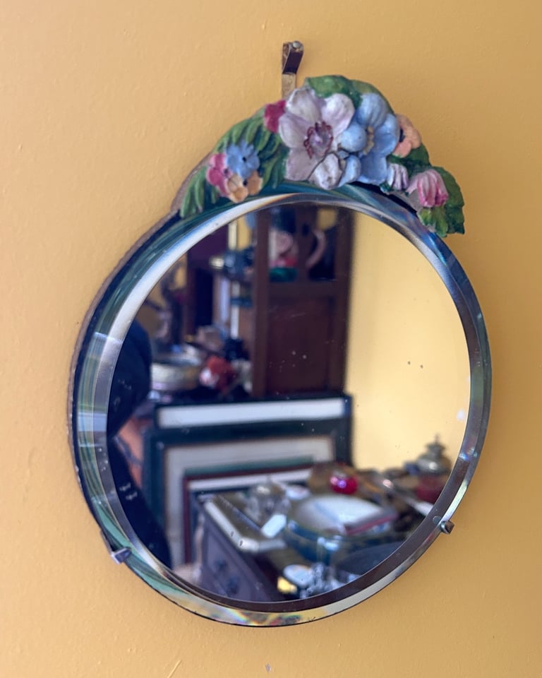 Circular Hanging Vintage Barbola Mirror