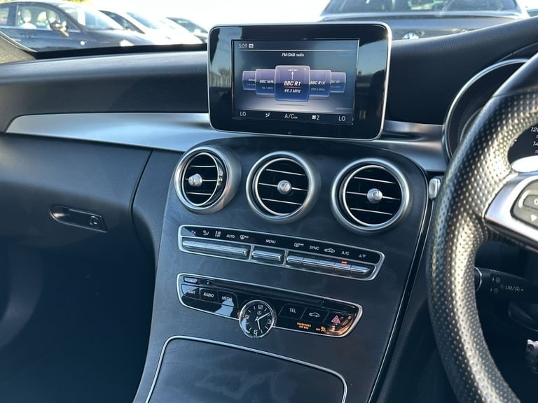 2017 Mercedes-Benz C Class 1.6 C200d AMG Line Saloon 4dr Diesel G-Tronic+ Euro 6 (s/s) (136 ps) S...