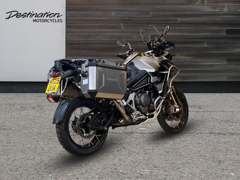 2025 Triumph Tiger 1200 RALLY EXPLORER PREMIUM COLOUR Petrol 6 Speed