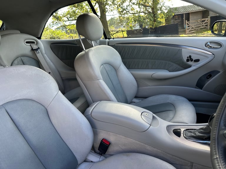 Mercedes-Benz, CLK, Convertible, 2003, Semi-Auto, 3199 (cc), 2 doors