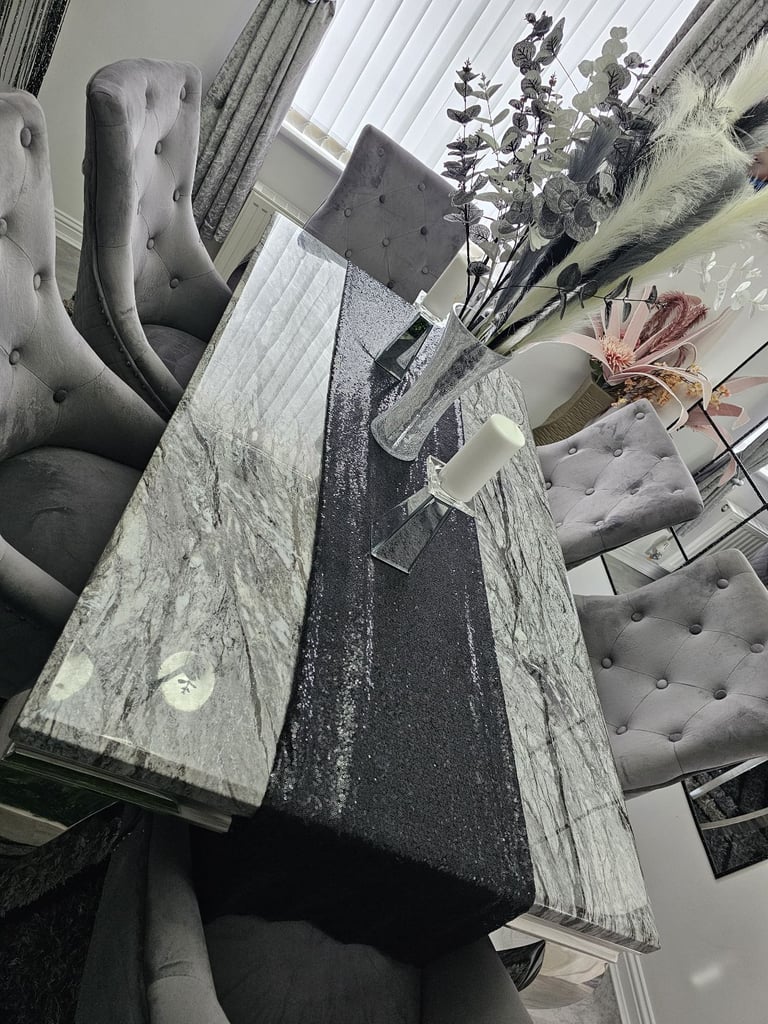 Dining table and 6 Chairs in Cambuslang, Glasgow Gumtree