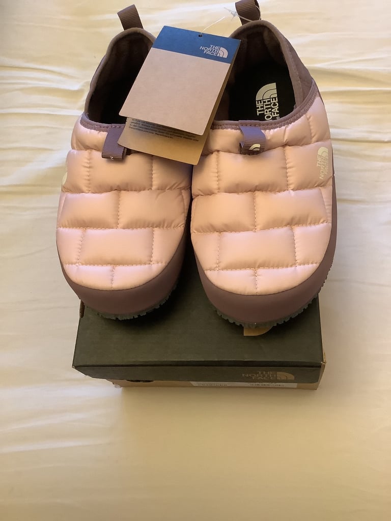 North face youth/womens mules size 4
