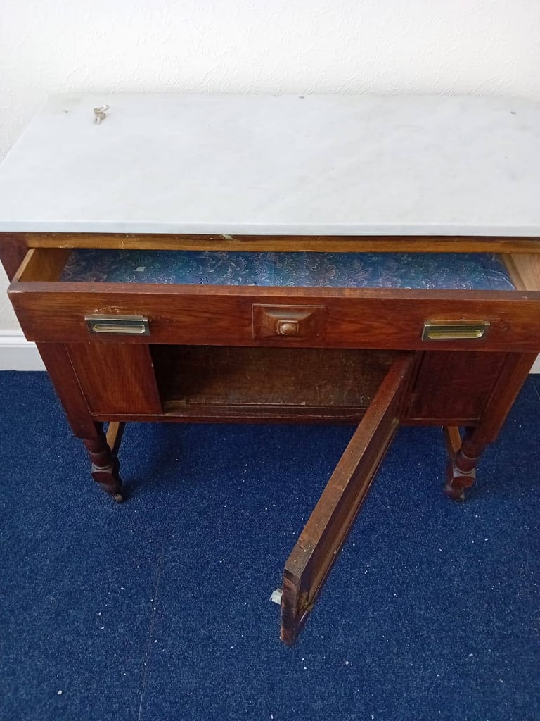 image for Antique cabinet 