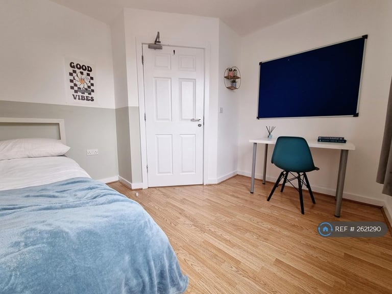 5 bedroom house in Liberty Street, Liverpool, L15 (5 bed) (#2621290)