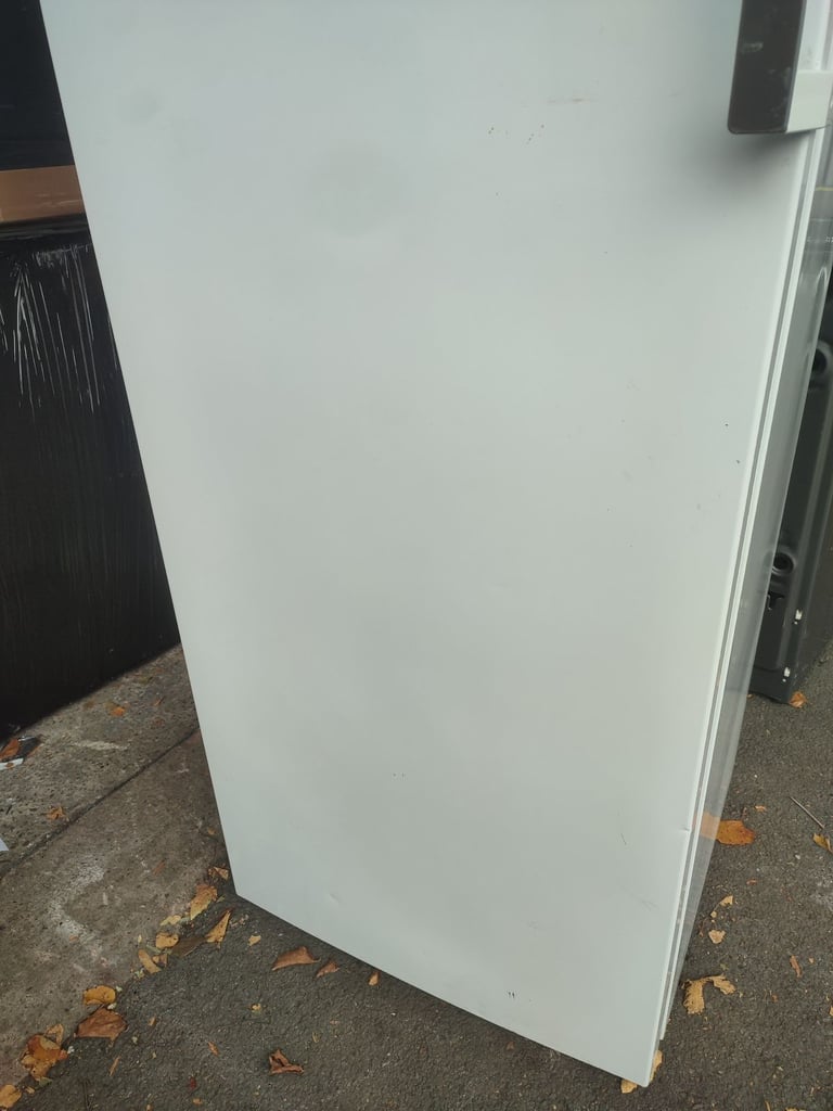 ➡️➡️SALE TODAY⬅️⬅️ TALL WHITE BEKO 60CM WIDE FROST FREE UPRIGHT FREEZER