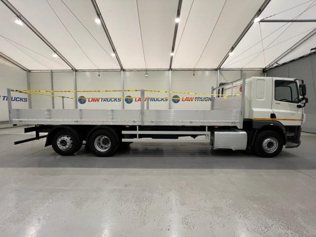 DAFCF 330 6x2 Rear Lift Dropside Scaffolding Truck