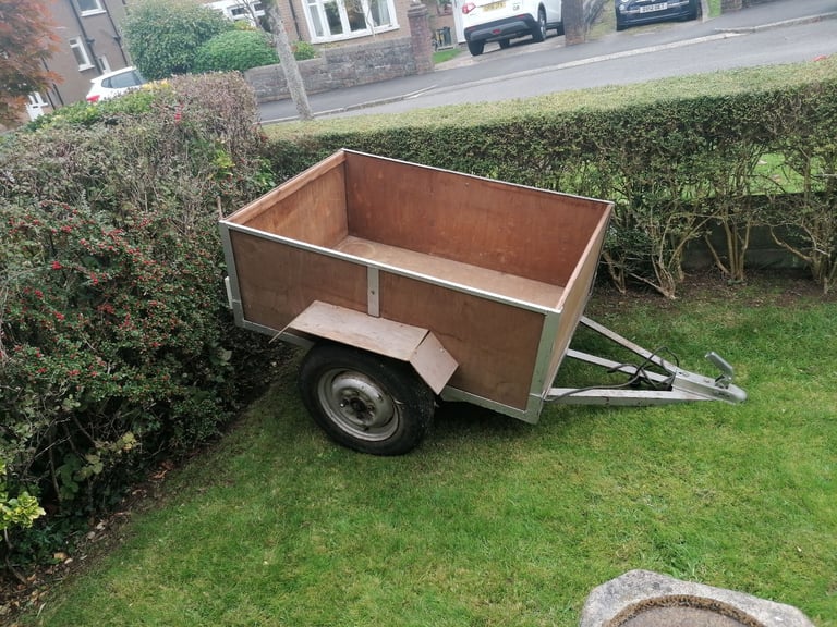 Small box trailer