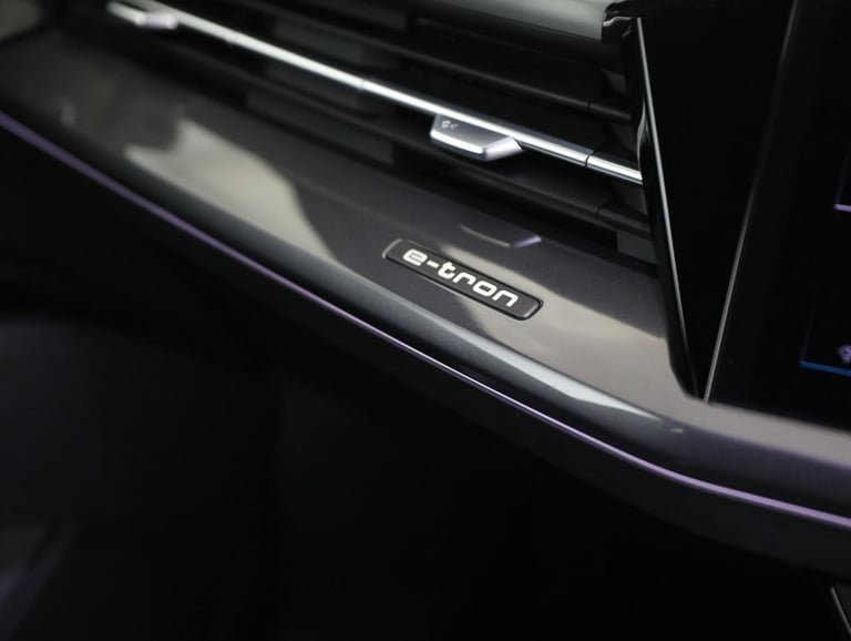 2022 Audi Q4 e-tron 40 S line Sportback 5dr Electric Auto 82kWh (204 ps) Automatic