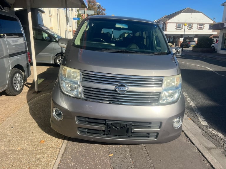 2009 Nissan Elgrand Highwat Star 2.5 Petrol Auto 8 Seater Low Miles ULEZ